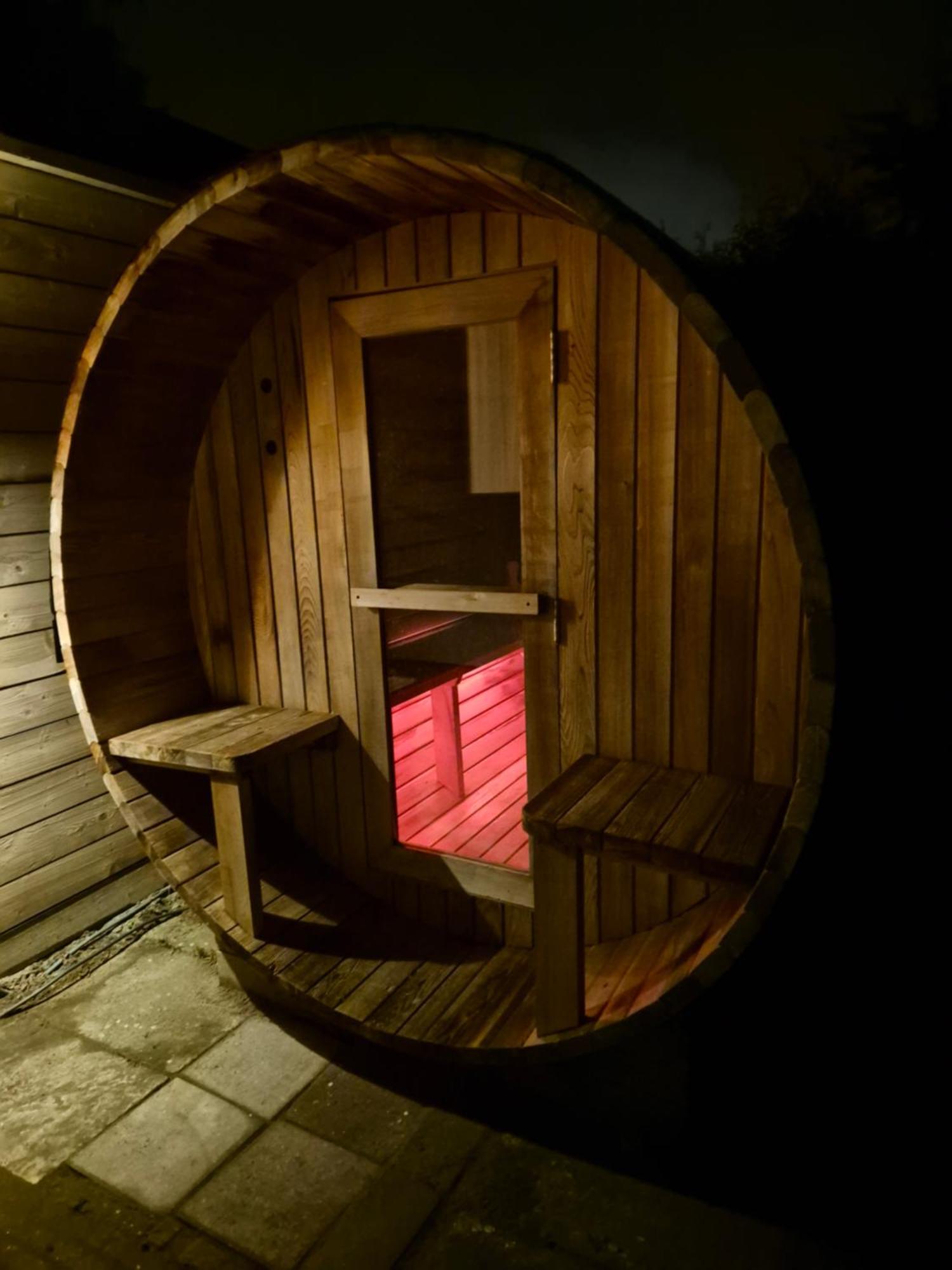 Luxe Boshuisje Met Prive Wellness & Jacuzzi Op De Veluwe Ermelo Exterior photo
